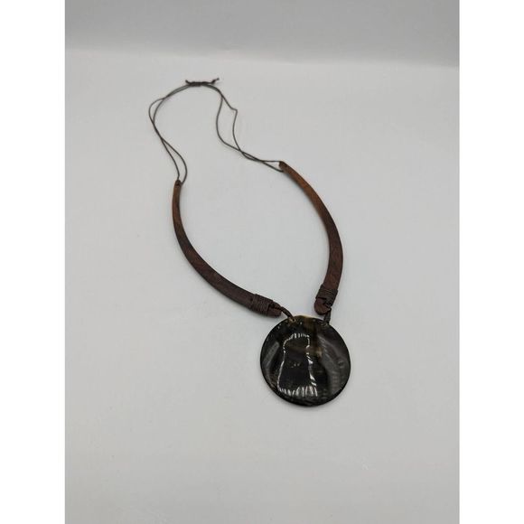 Large Mother Of Pearl Abalone Statement Necklace Choker Pendant Wood Natrual - Picture 7 of 7